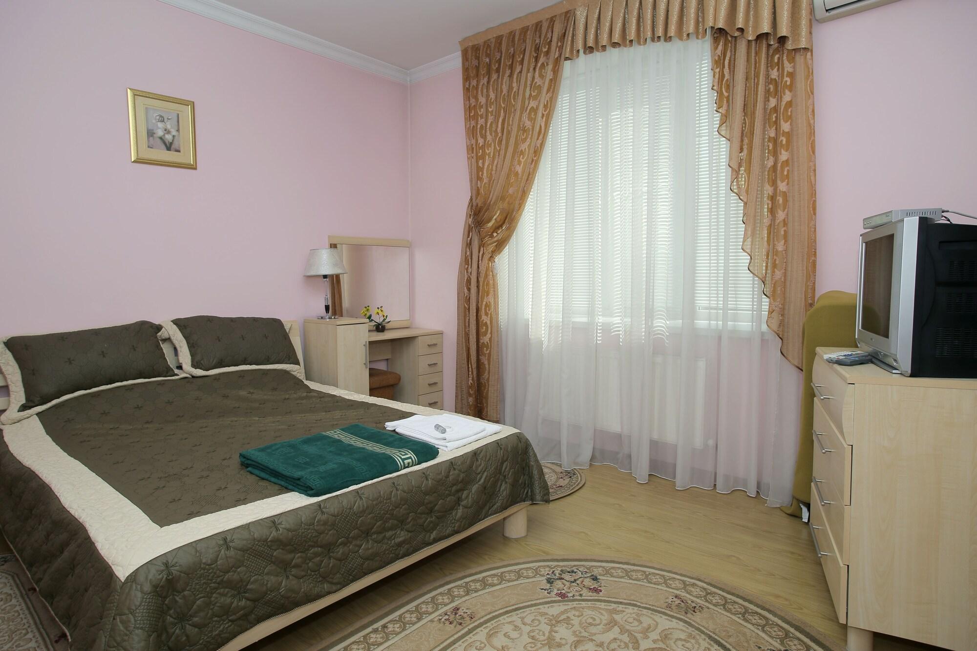 Majami Hotel Chisinau Luaran gambar