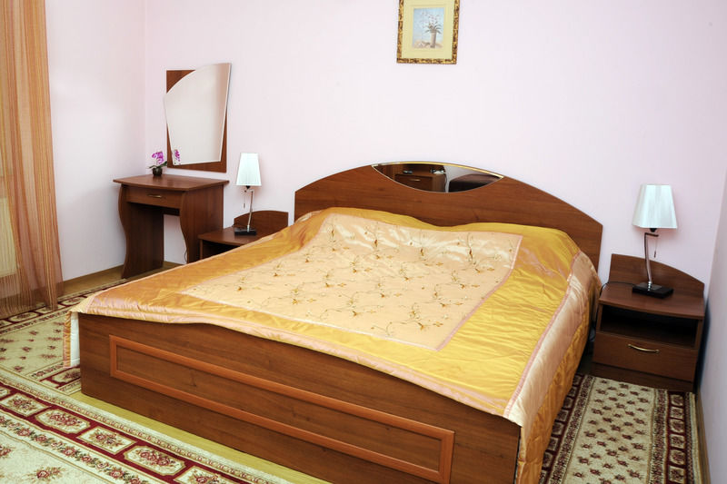 Majami Hotel Chisinau Luaran gambar