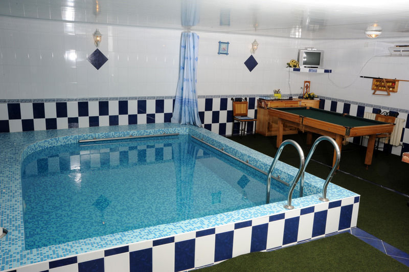 Majami Hotel Chisinau Luaran gambar