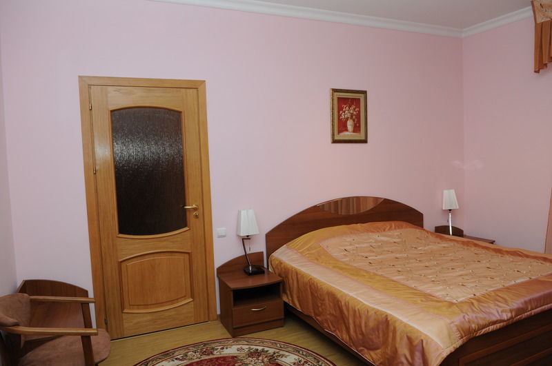 Majami Hotel Chisinau Luaran gambar