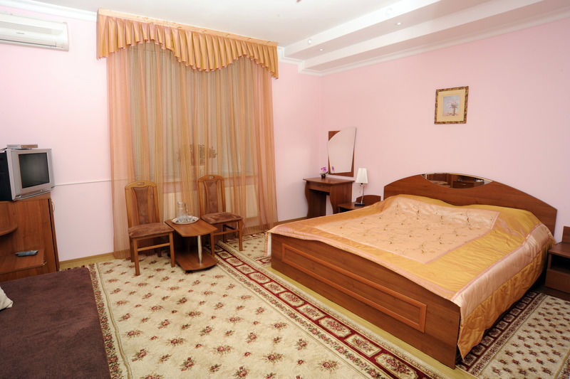 Majami Hotel Chisinau Luaran gambar