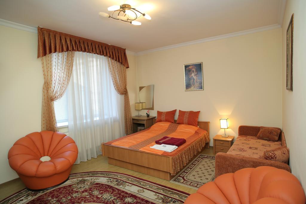 Majami Hotel Chisinau Luaran gambar